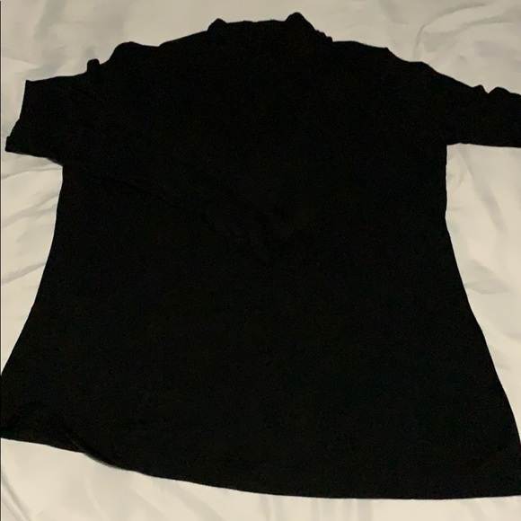 simple turtle neck long sleeve sweater - Picture 2 of 3